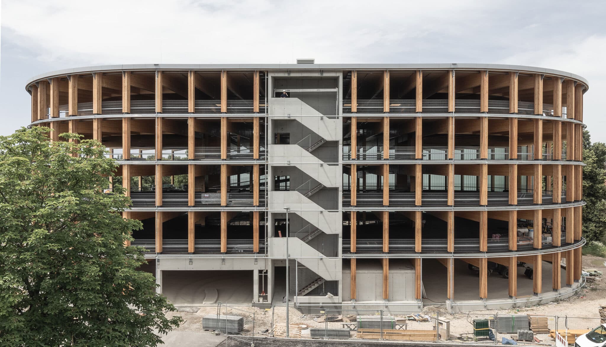 IBA’27-Projekt »Holzparkhaus Schwanenweg« in Wendlingen am Neckar (Bild: herrmann+bosch architekten)